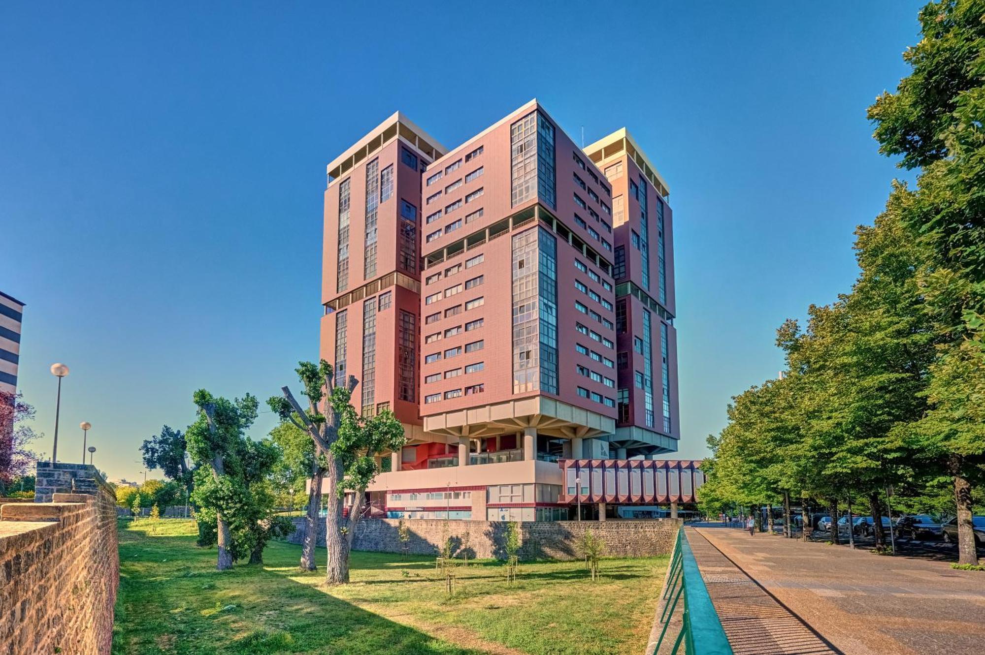 Apartamento Plural By Clabao Пампона Екстериор снимка